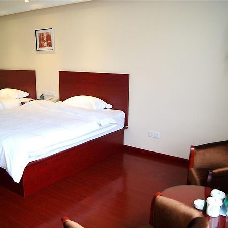 Greentree Inn Guizhou Guiyang Xiaoshizi Business Hotel Guiyang (Guizhou) Bagian luar foto