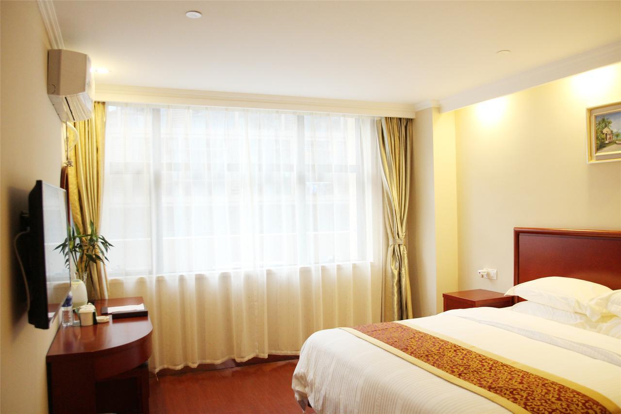 Greentree Inn Guizhou Guiyang Xiaoshizi Business Hotel Guiyang (Guizhou) Bagian luar foto