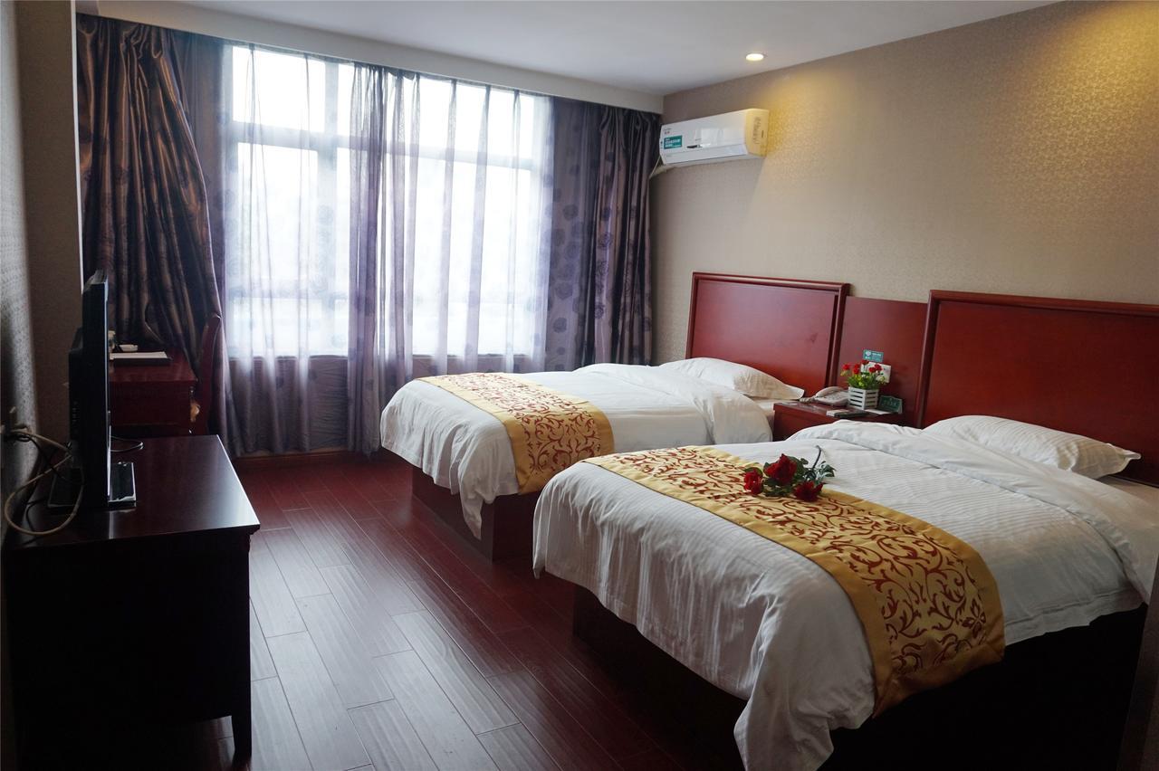 Greentree Inn Guizhou Guiyang Xiaoshizi Business Hotel Guiyang (Guizhou) Bagian luar foto