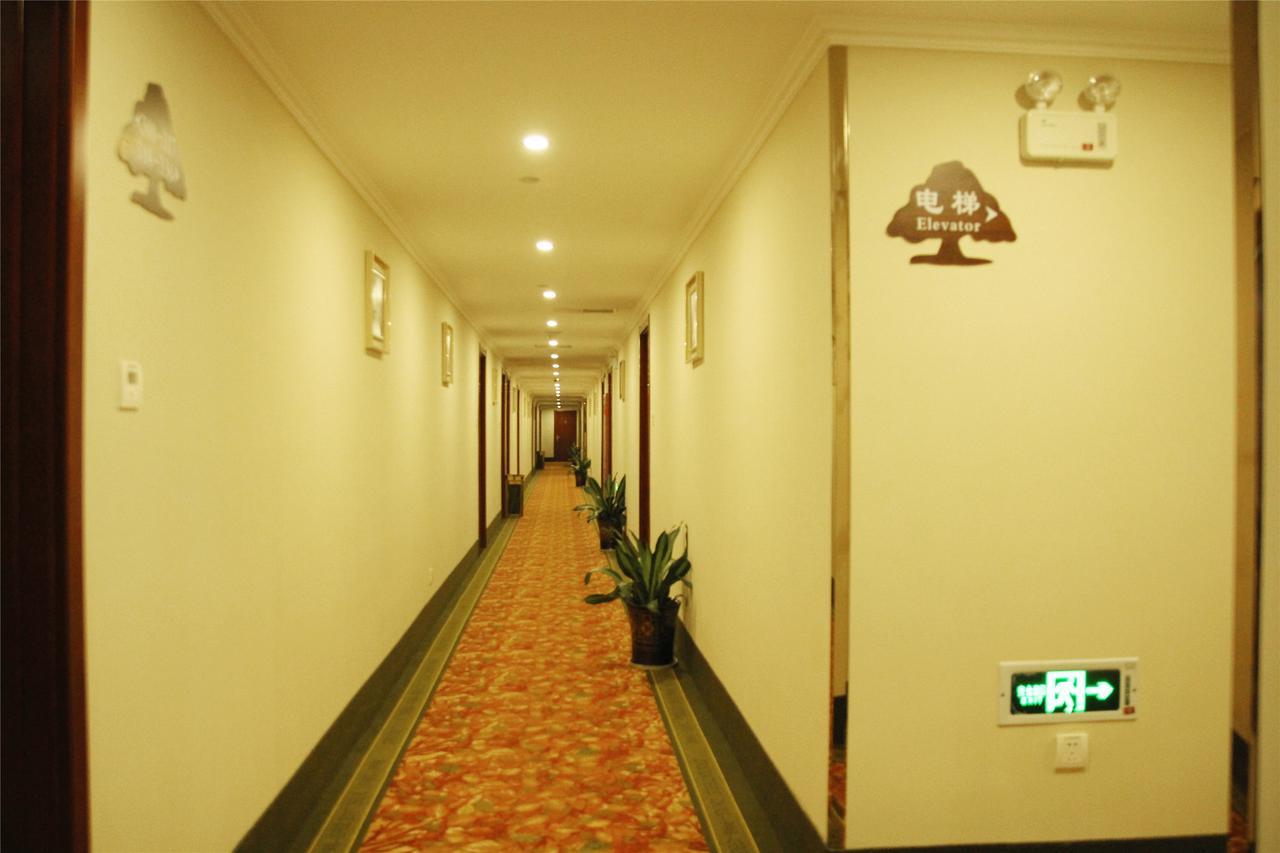 Greentree Inn Guizhou Guiyang Xiaoshizi Business Hotel Guiyang (Guizhou) Bagian luar foto