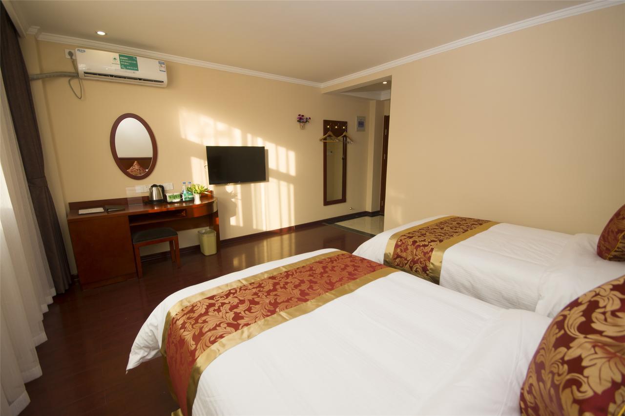 Greentree Inn Guizhou Guiyang Xiaoshizi Business Hotel Guiyang (Guizhou) Bagian luar foto